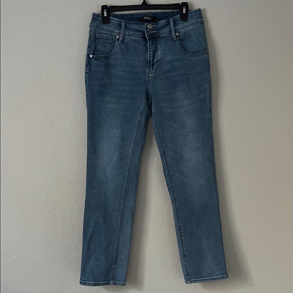 NWOT Hudson Straight Leg Jeans in Size 8